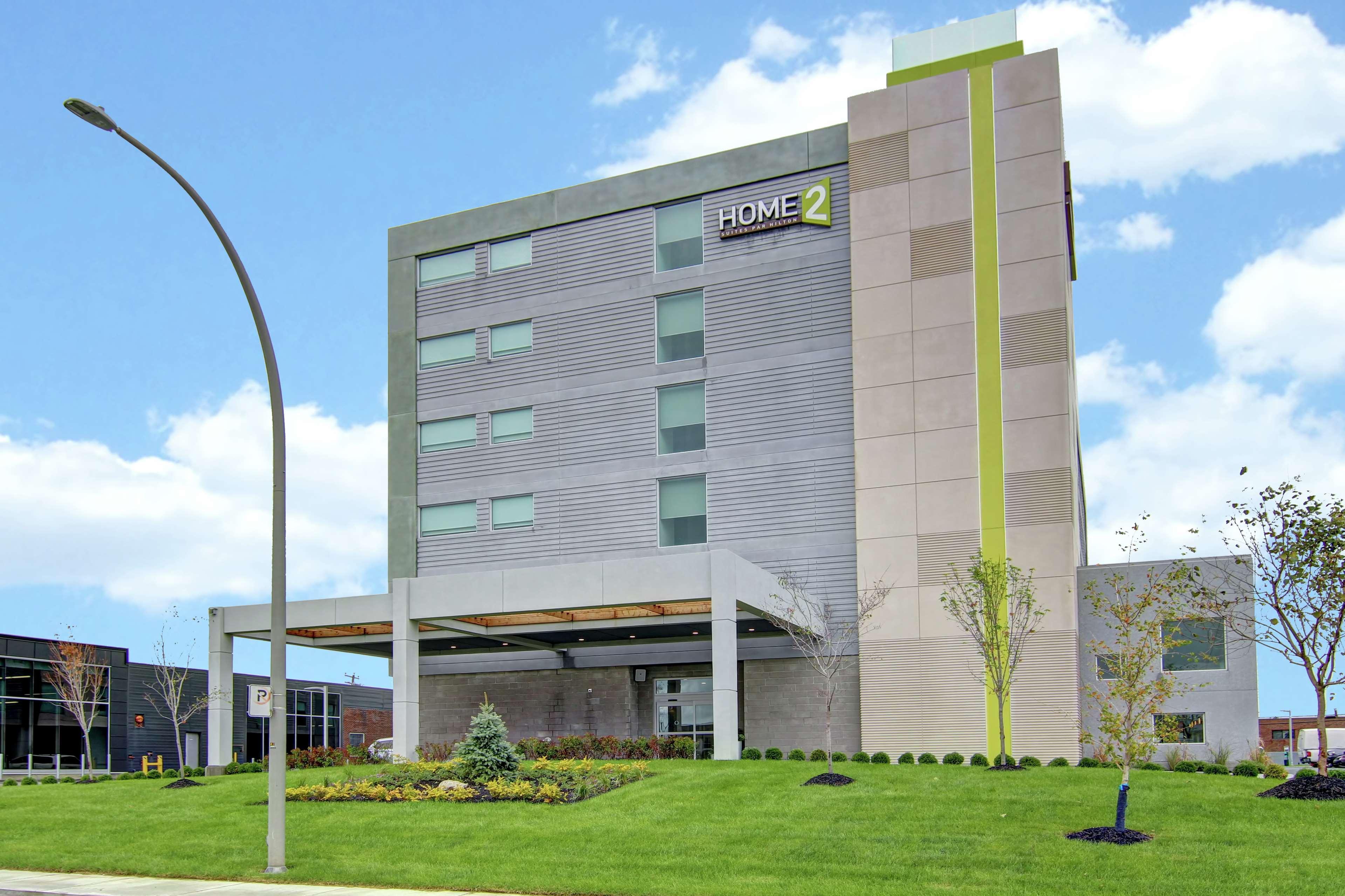 Home2 Suites By Hilton Montreal Dorval Exterior photo